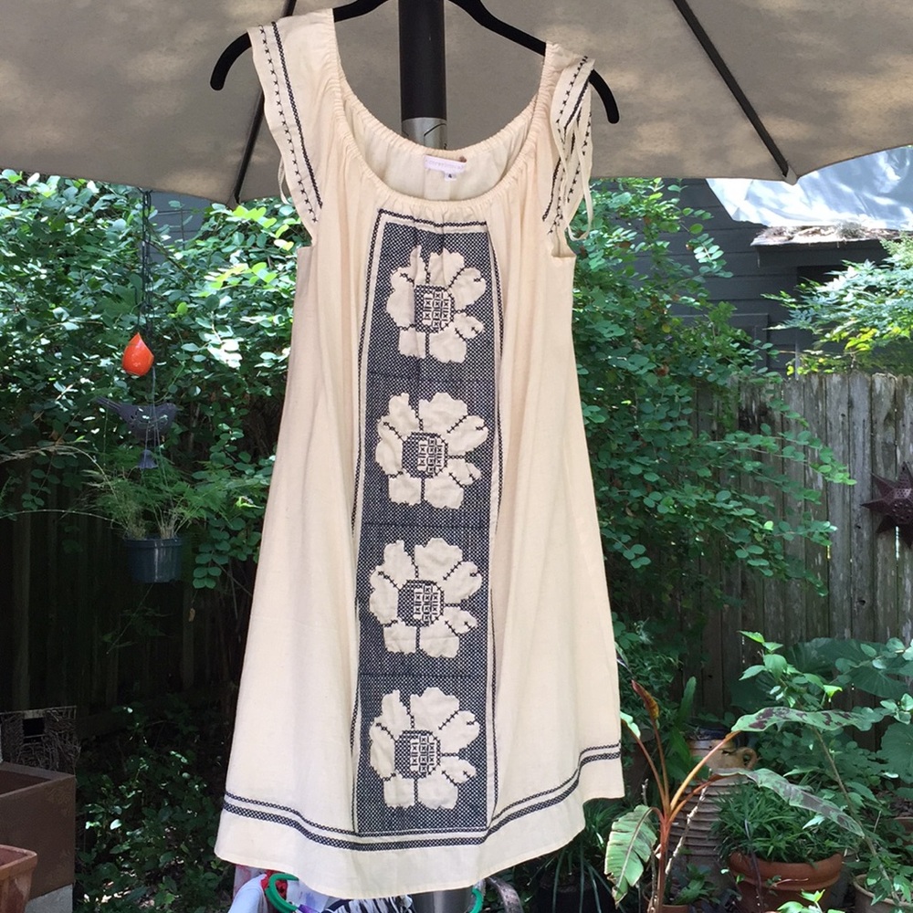 Summer dress with pretty blue embroidery
